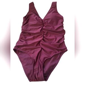 NWT Kindred Bravely Gathered Med  Maternity One Piece Ruched Design Swimsuit